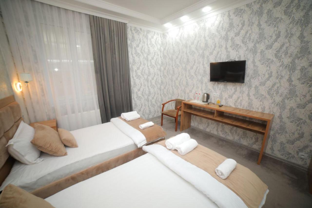 Hotel Tinchlik Plaza Urgench 外观 照片
