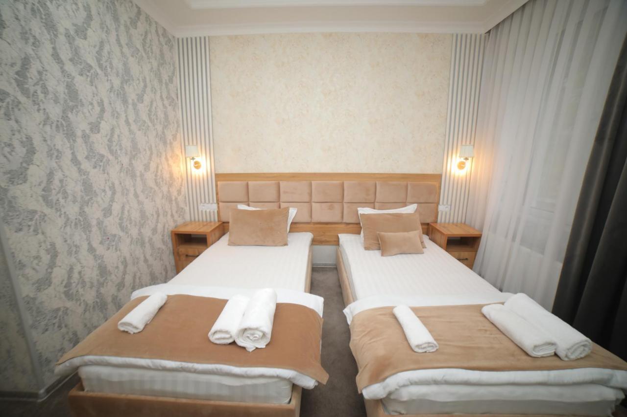 Hotel Tinchlik Plaza Urgench 外观 照片