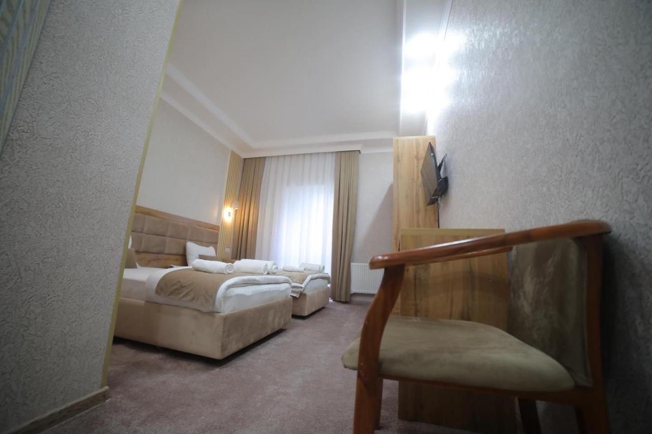 Hotel Tinchlik Plaza Urgench 外观 照片