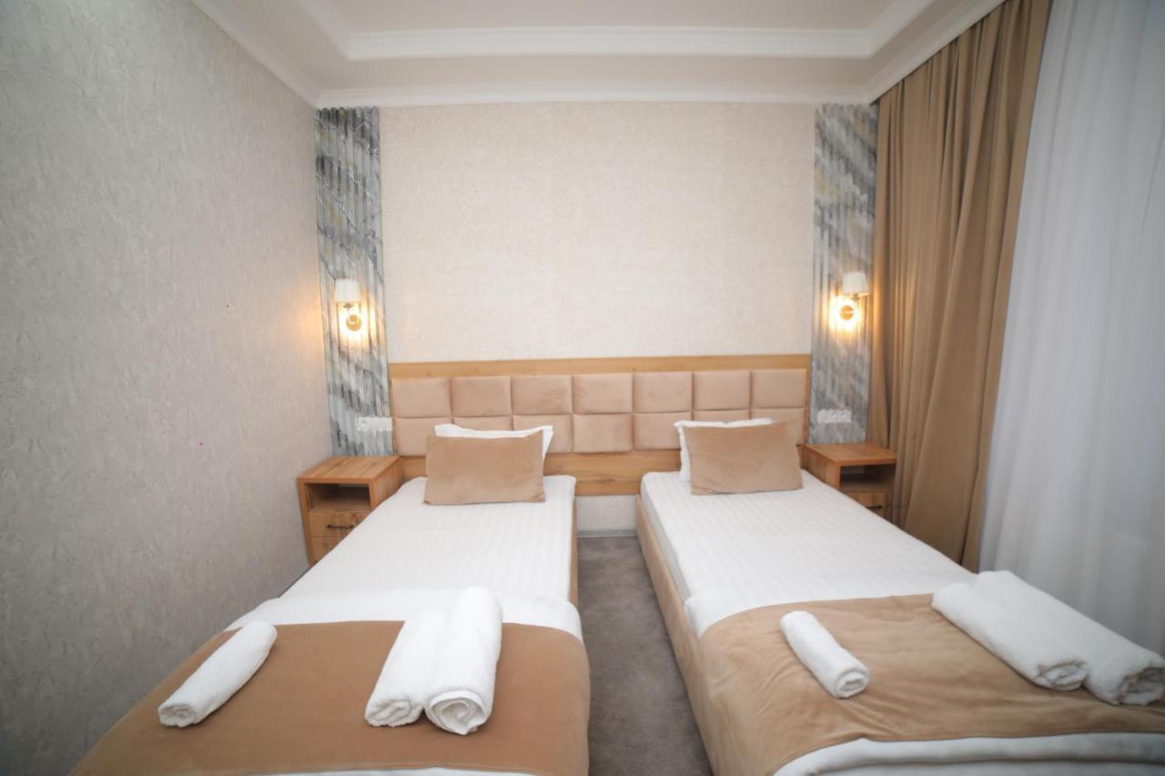 Hotel Tinchlik Plaza Urgench 外观 照片